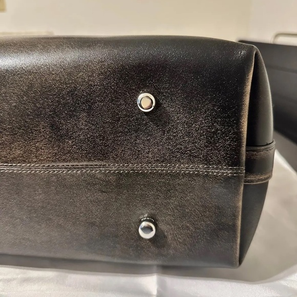 Coach Empire 40 Loved Leather - Picture 10 of 10